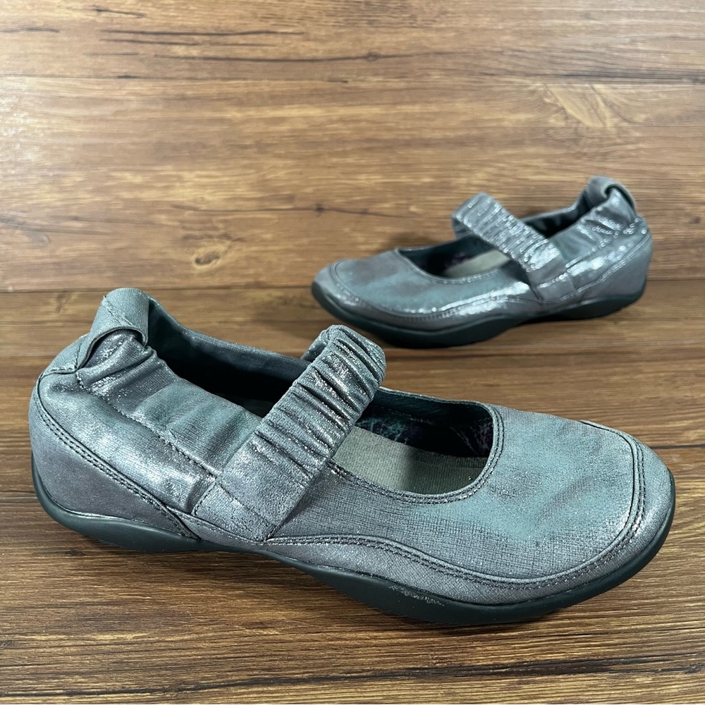 DANSKO ‘Chrissy’ Leather Flats Mary Jane‎ Shoes Women’s Size 6 (37)